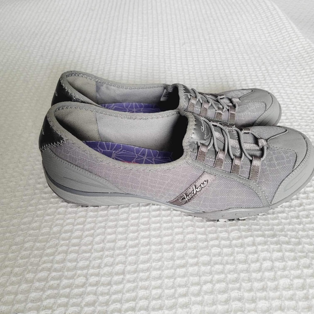 BRAND NEW WOMEN’S SKECHER SLIP-ONS